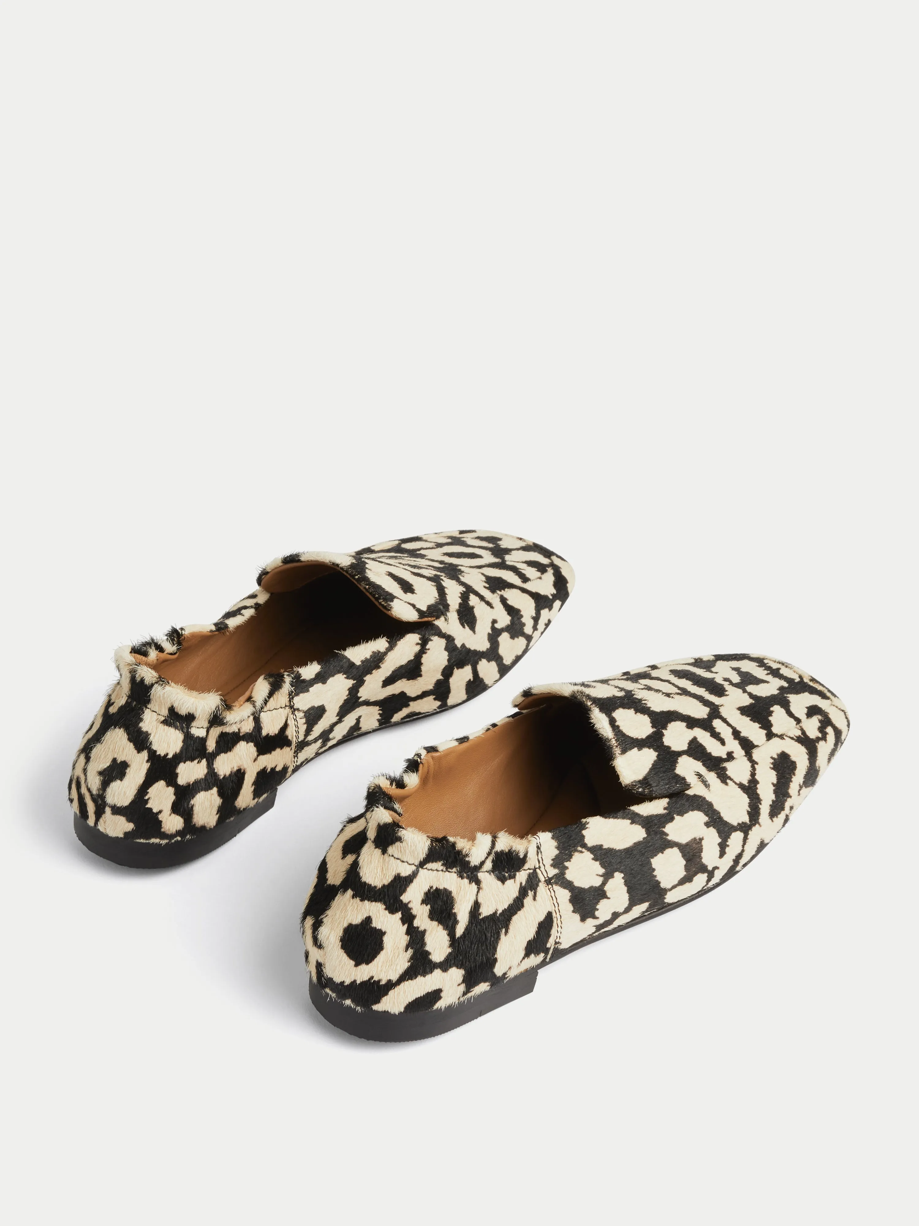 Chester Leopard Leather Loafer | Black