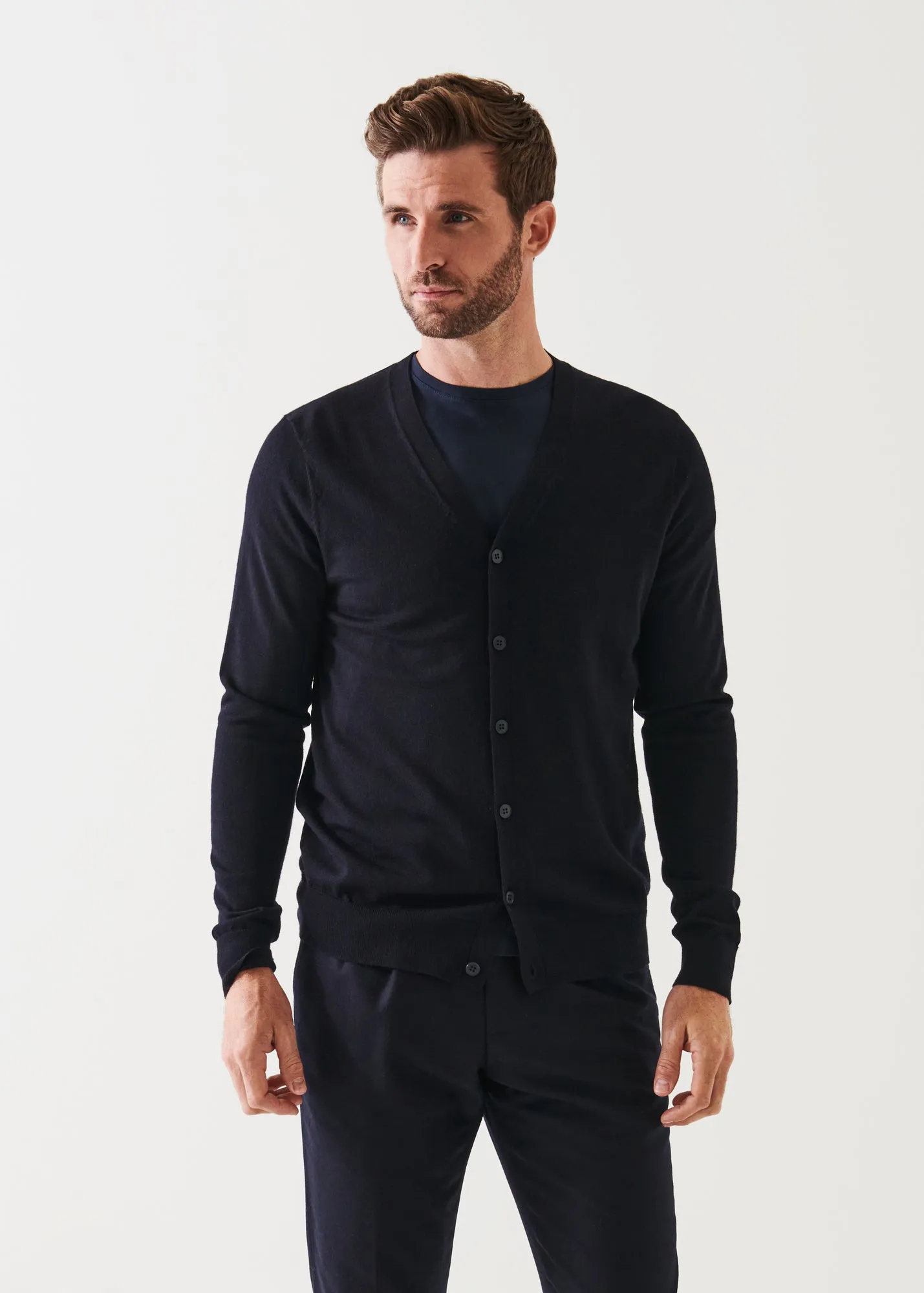 EXTRA-FINE MERINO CARDIGAN