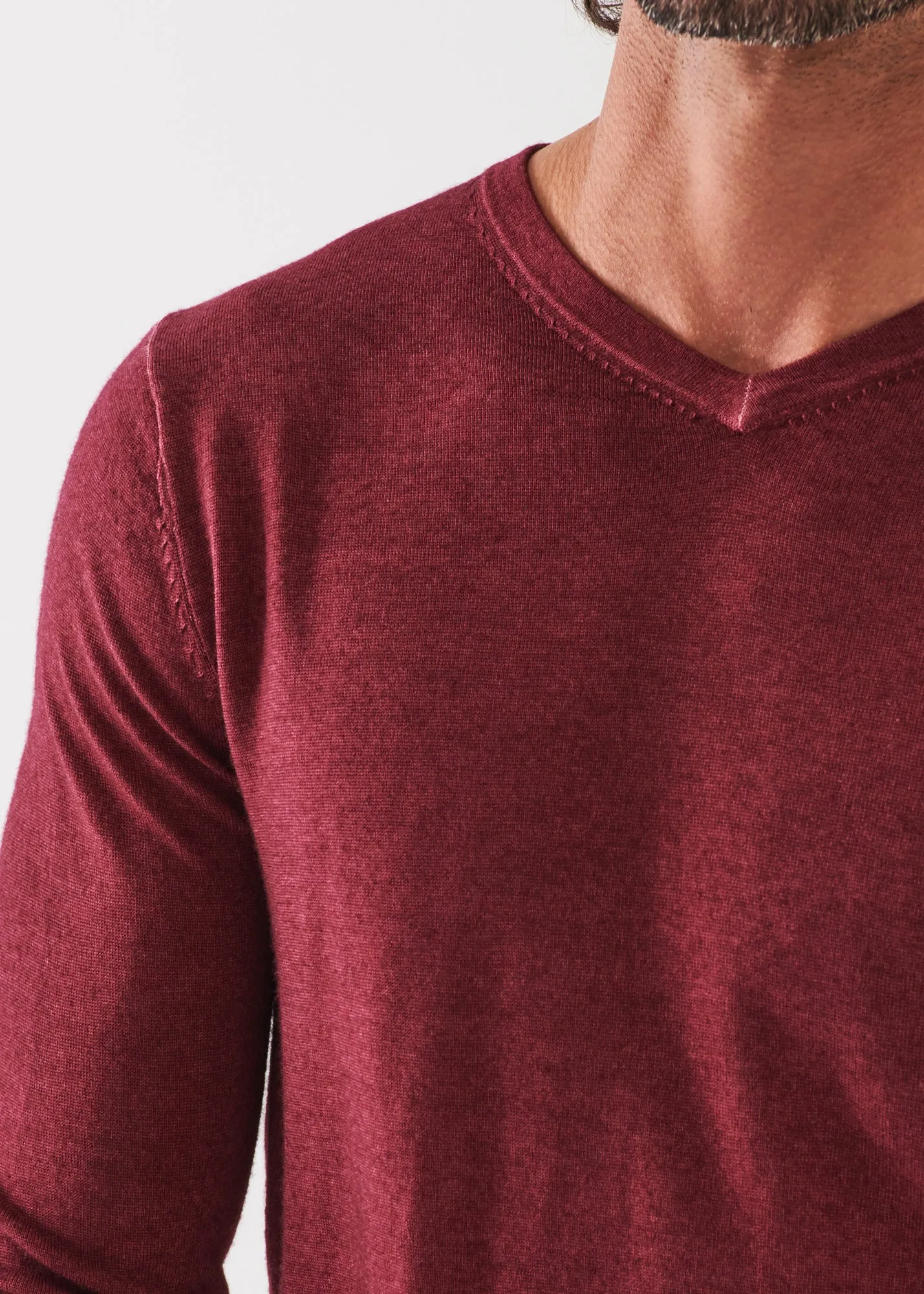 EXTRA-FINE MERINO VINTAGE WASH V-NECK