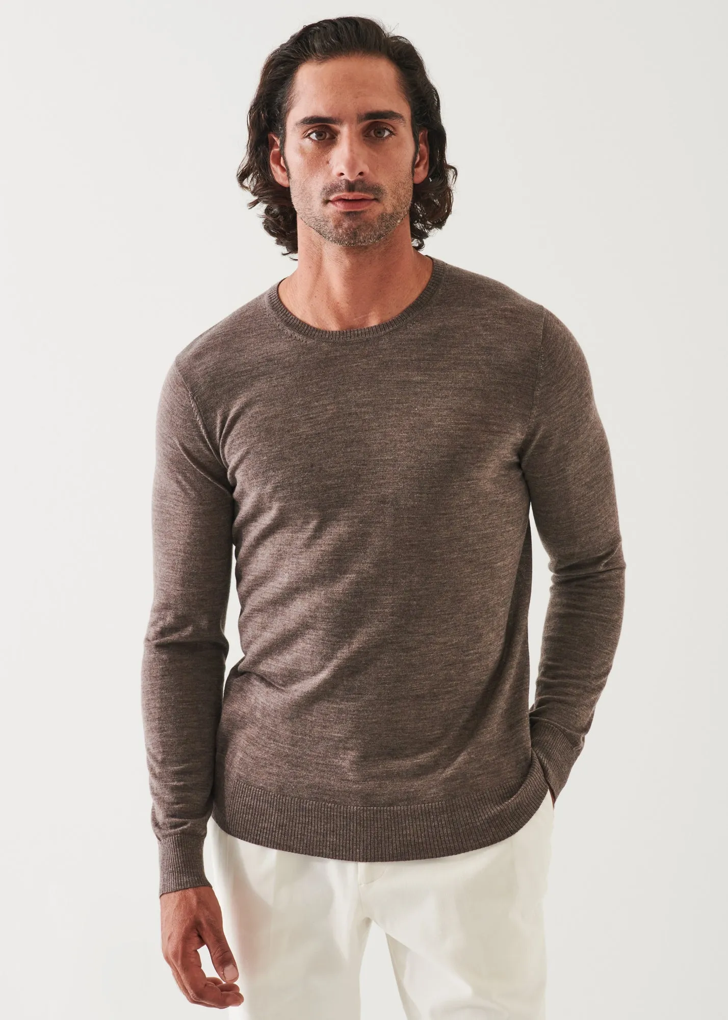 FINE GAUGE MERINO WOOL CREWNECK