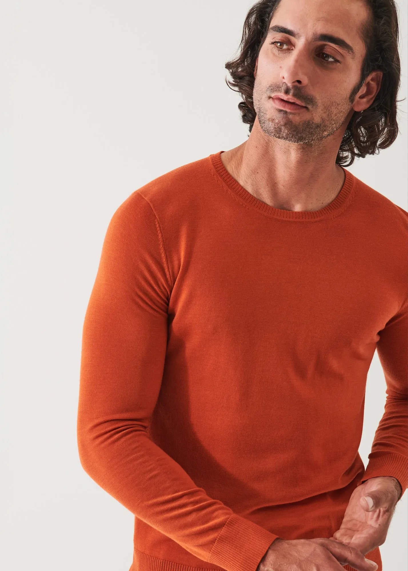 FINE GAUGE MERINO WOOL CREWNECK