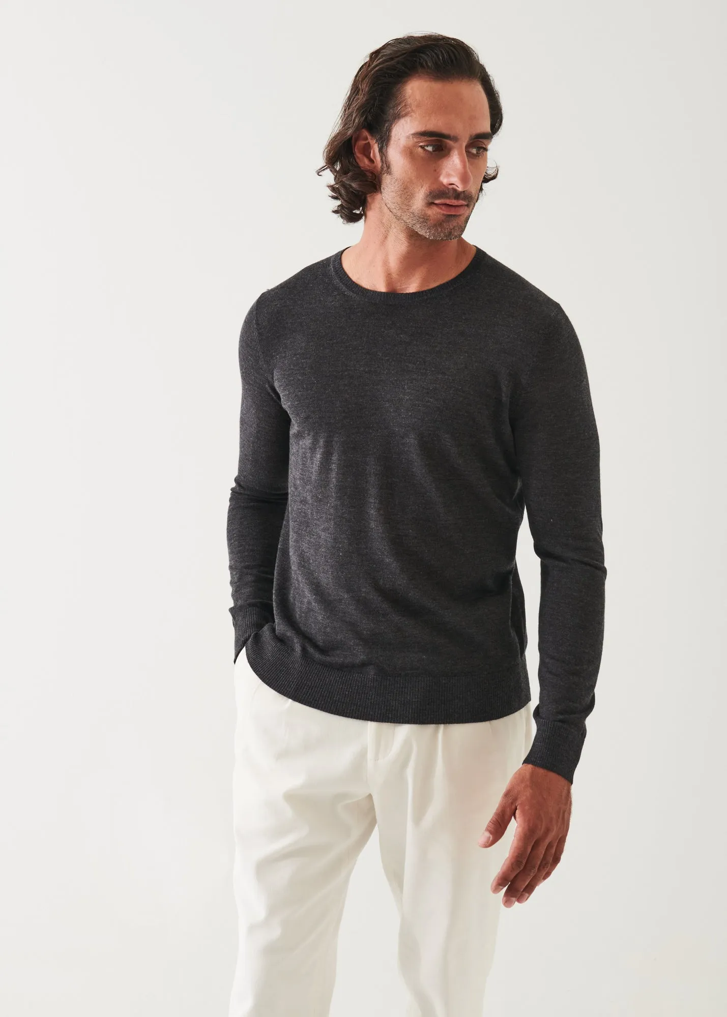 FINE GAUGE MERINO WOOL CREWNECK