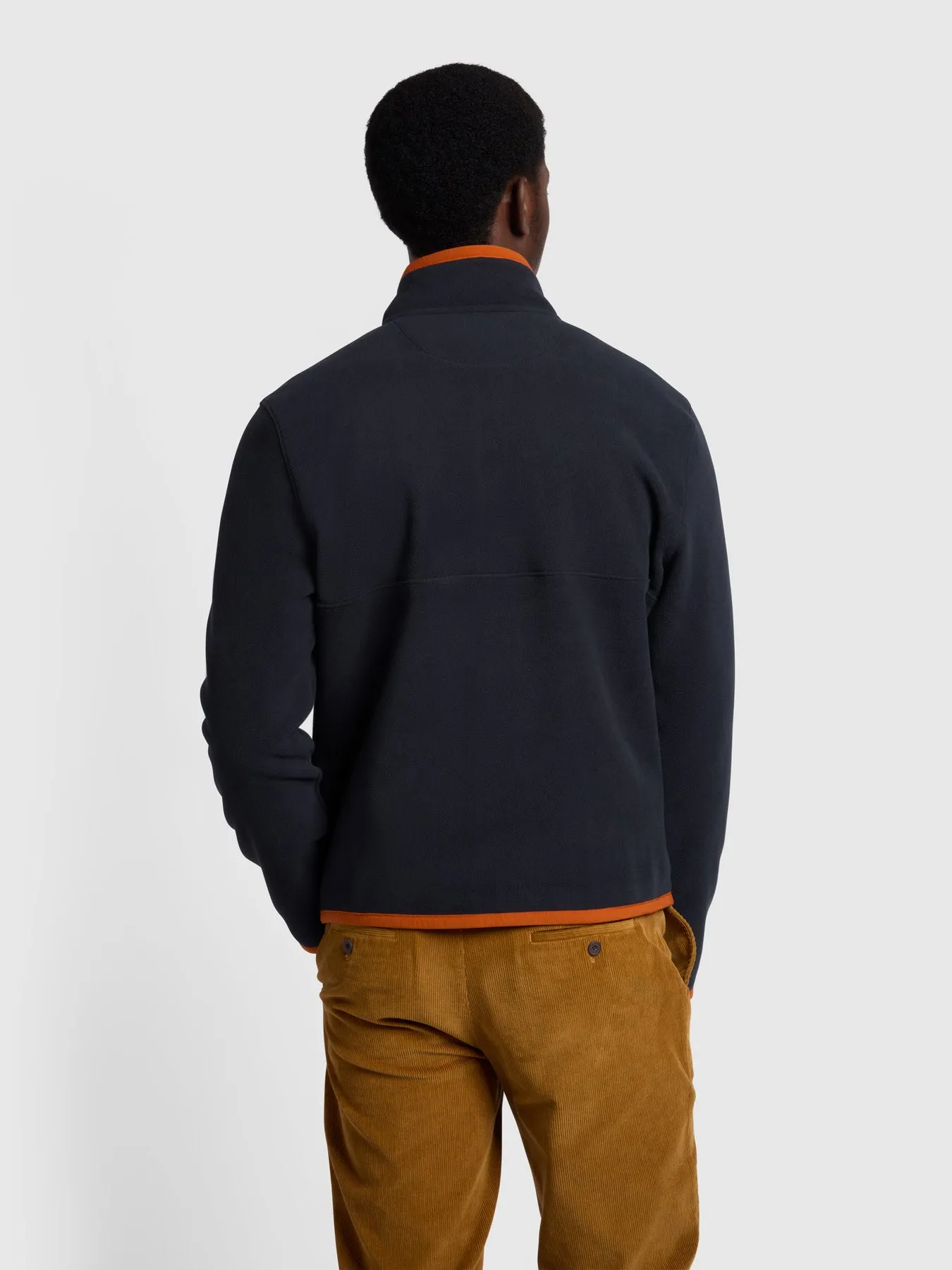 Garda Regular Fit Quarter Zip Fleece Sweatshirt In True Navy