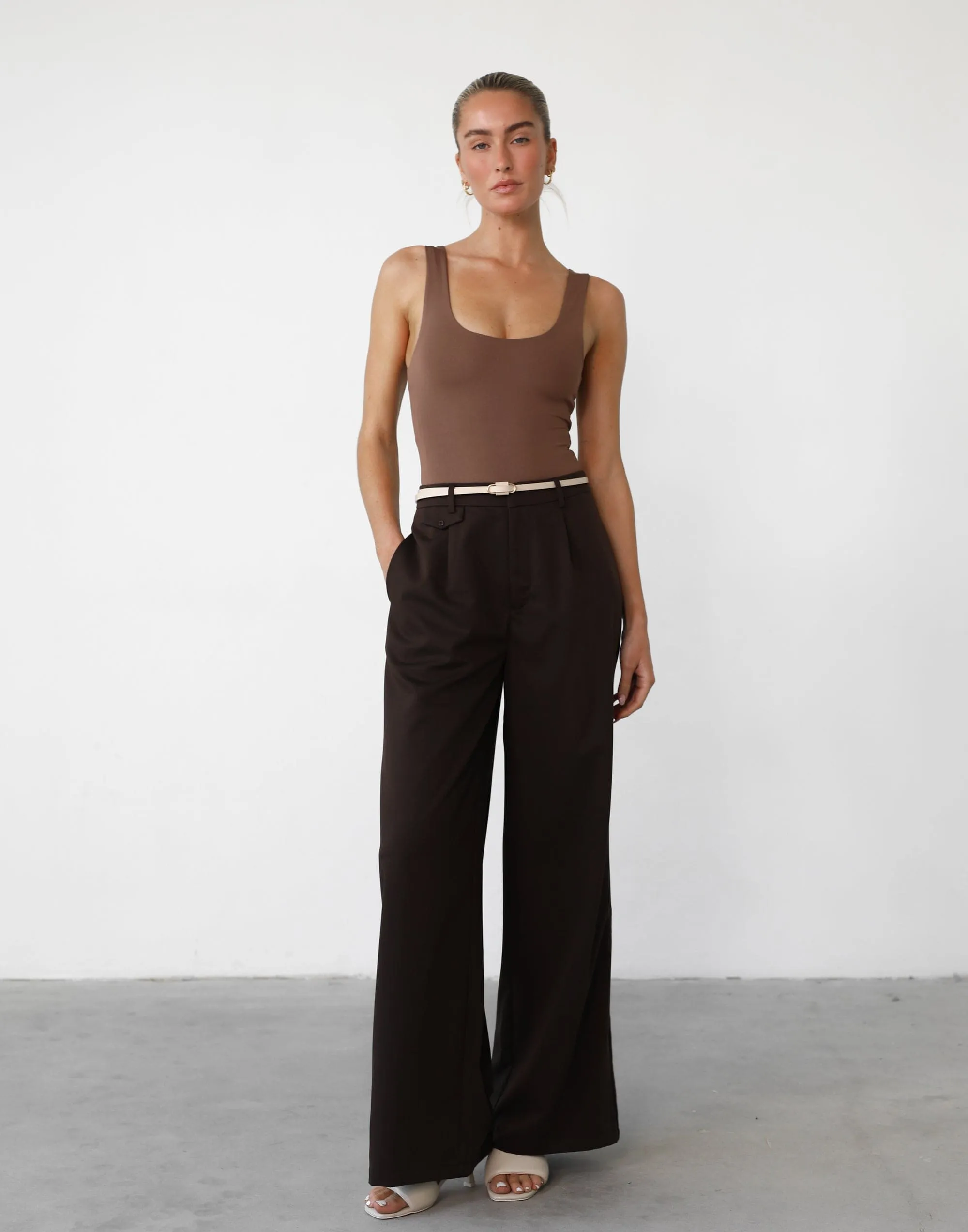 Levitate Bodysuit (Mocha)